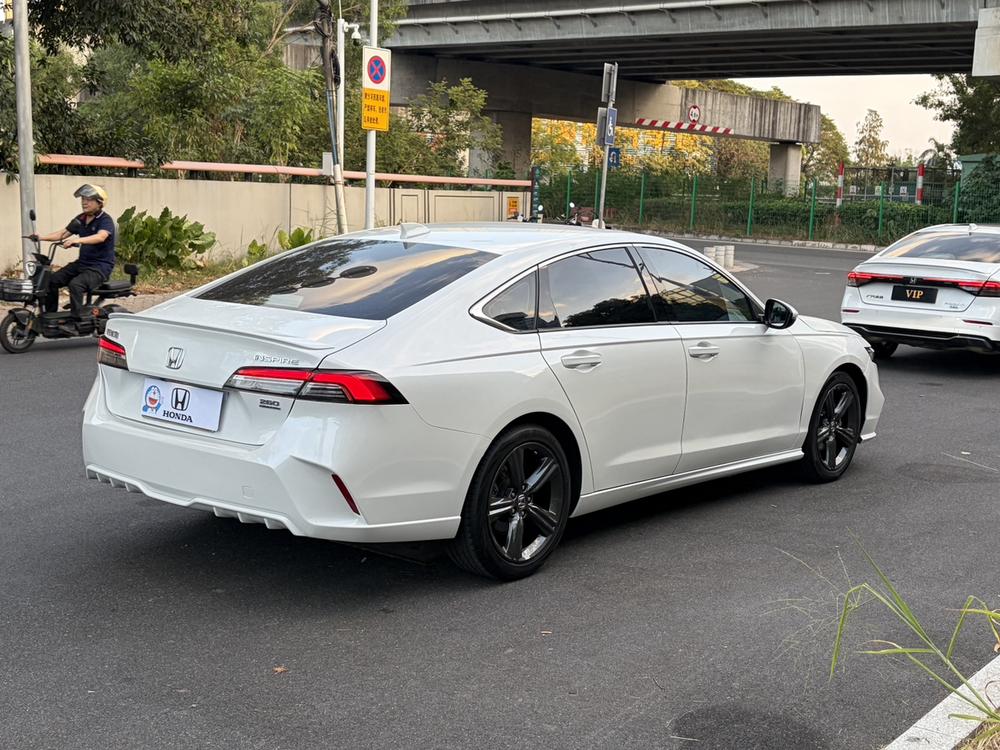 Honda Inspire
