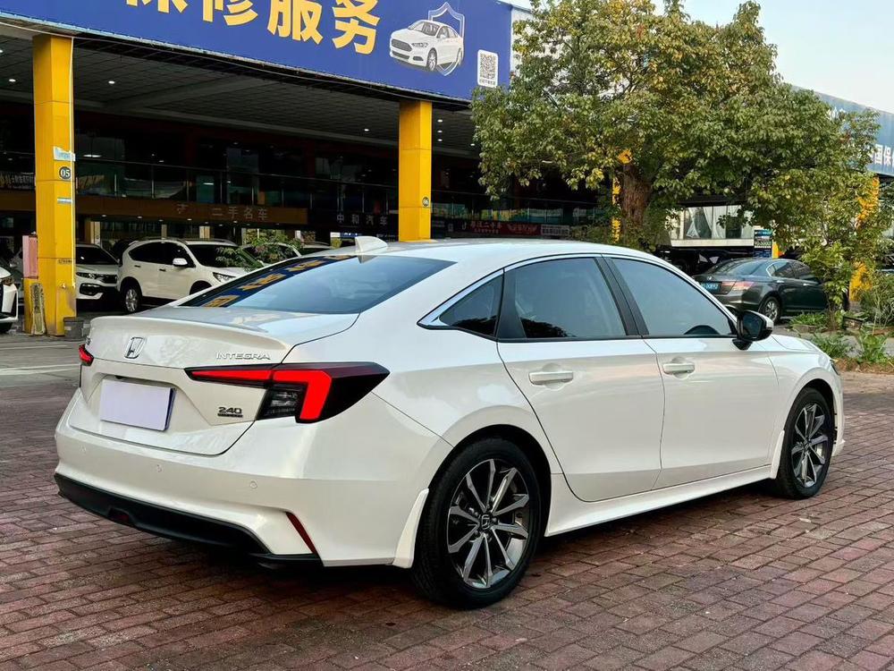 Honda Inspire