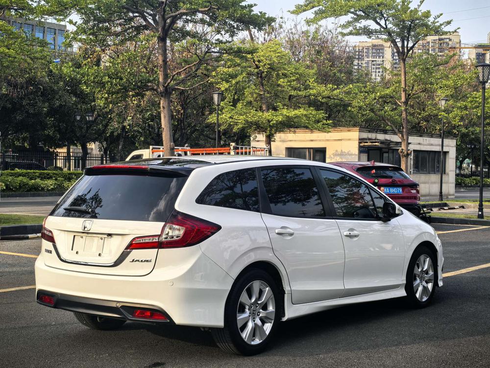Honda Jade