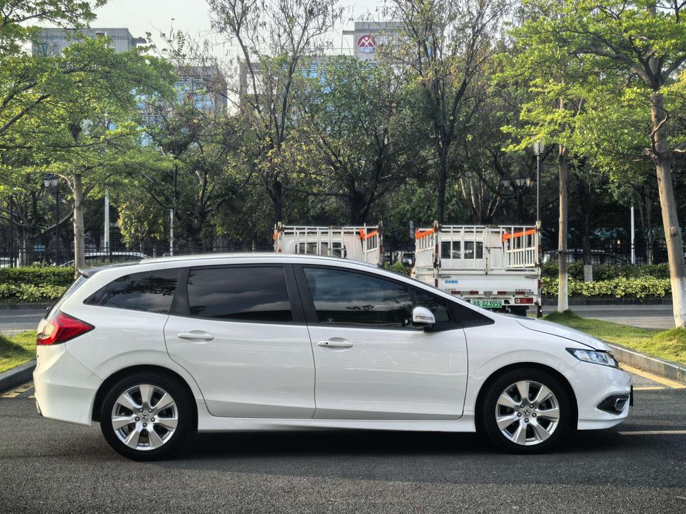 Honda Jade