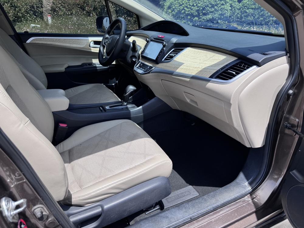 Honda Jade