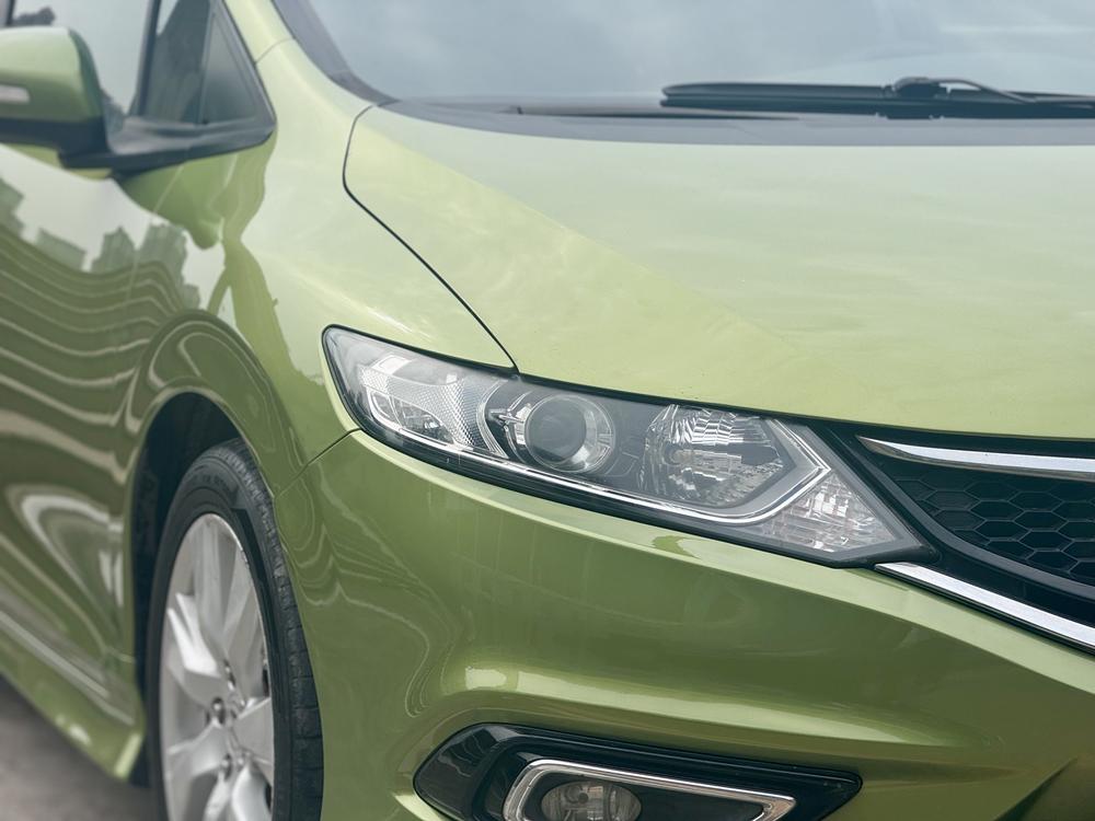 Honda Jade