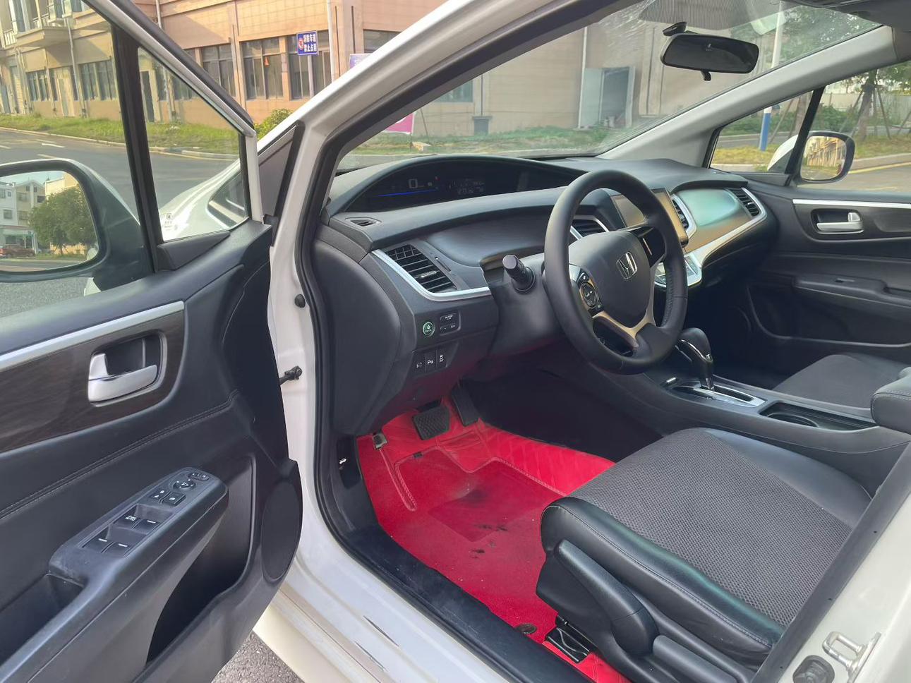 Honda Jade