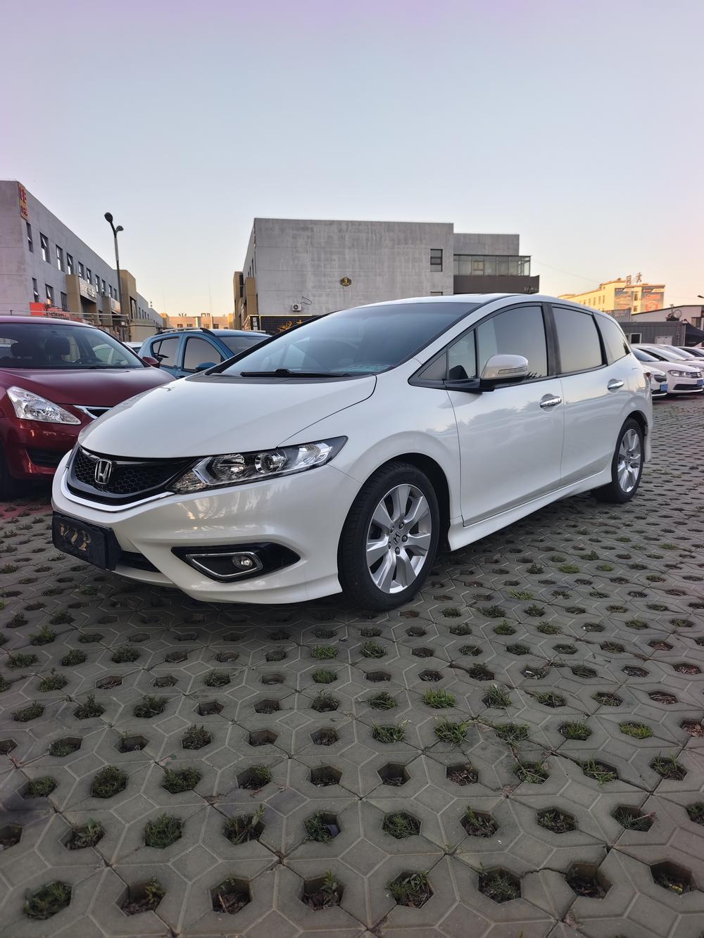 Honda Jade