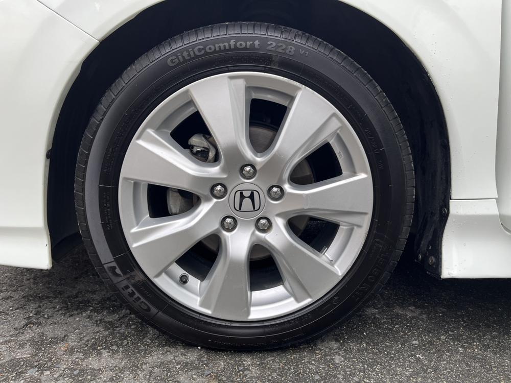 Honda Jade