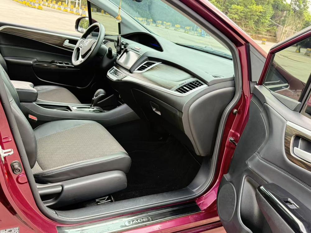 Honda Jade