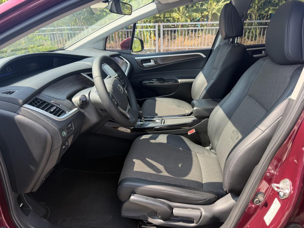Honda Jade