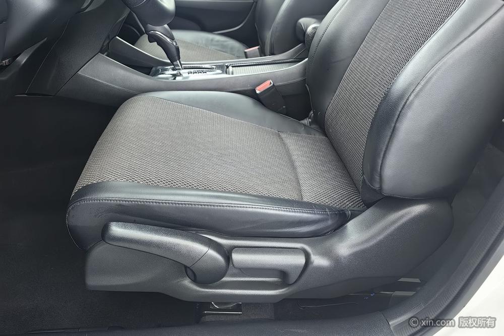 Honda Jade
