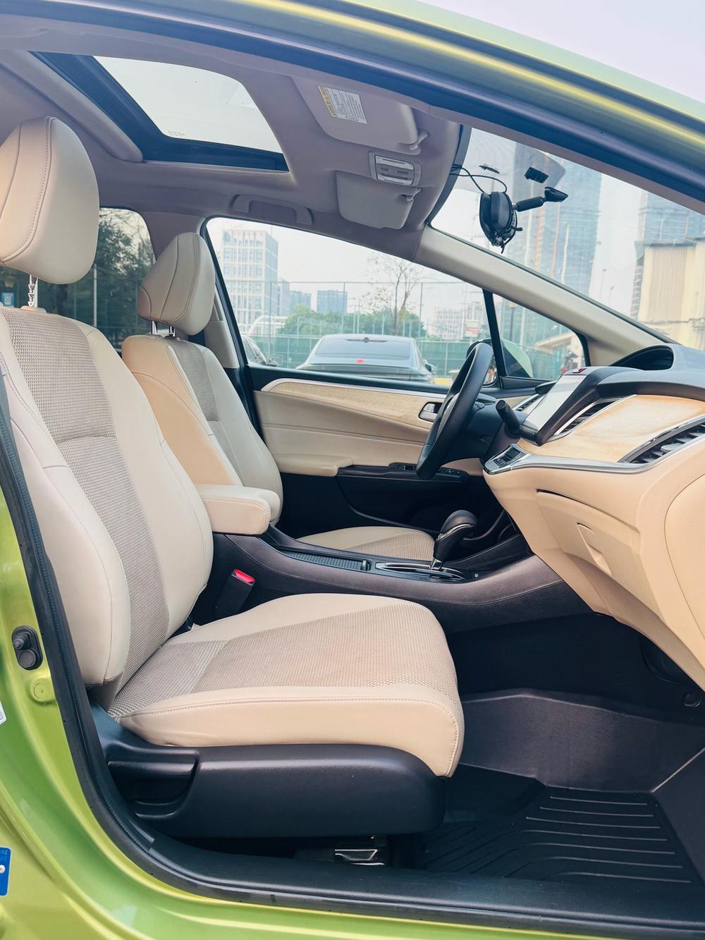 Honda Jade