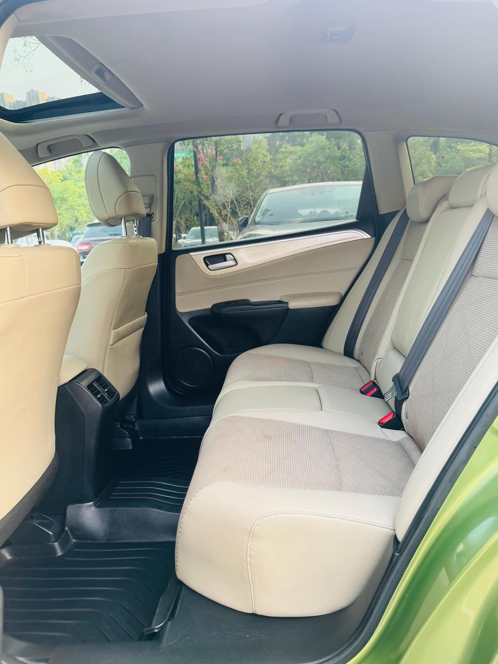 Honda Jade