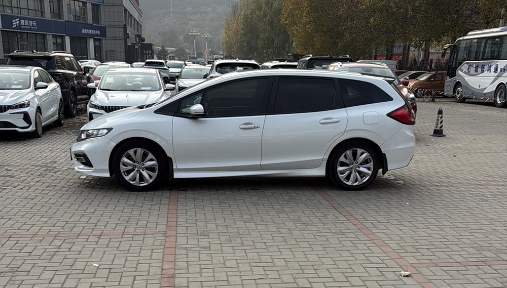 Honda Jade