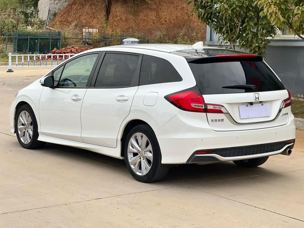 Honda Jade