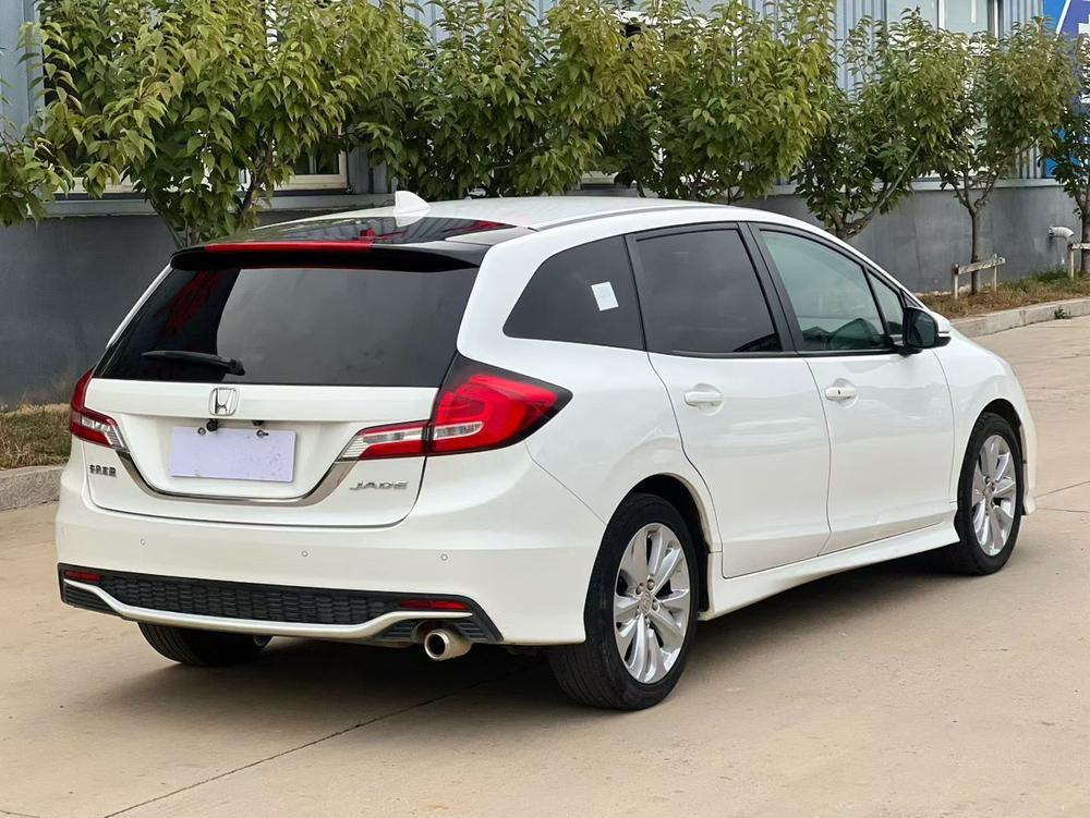 Honda Jade