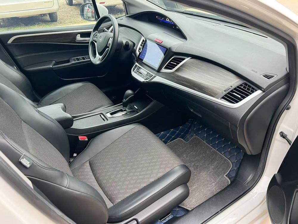 Honda Jade