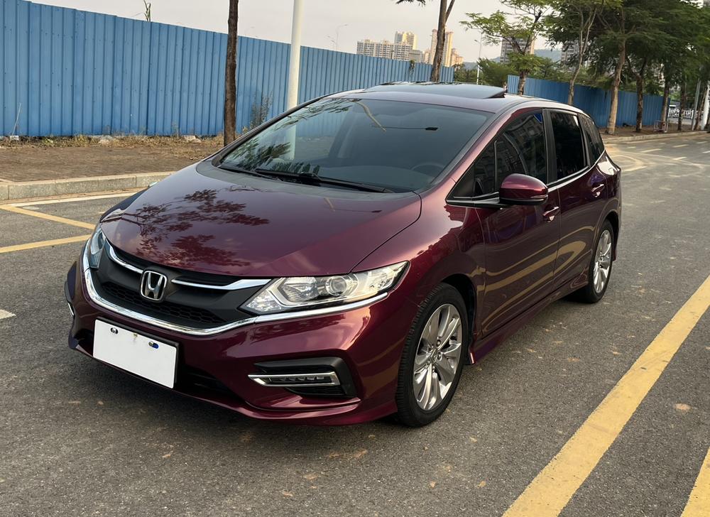 Honda Jade