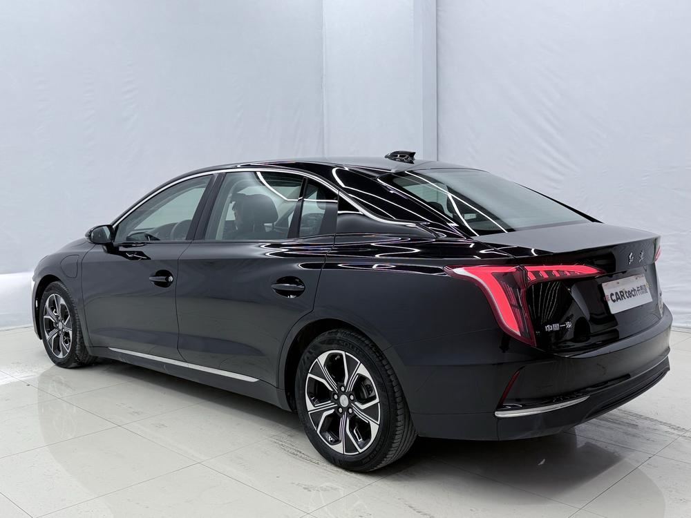 Hongqi Hongqi E-QM5