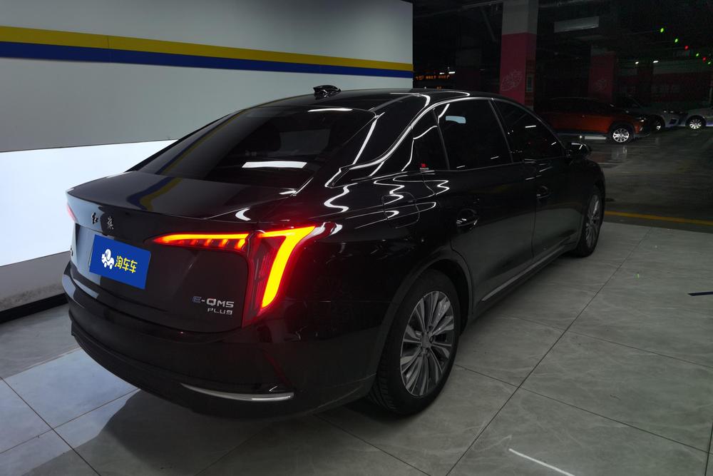 Hongqi Hongqi E-QM5