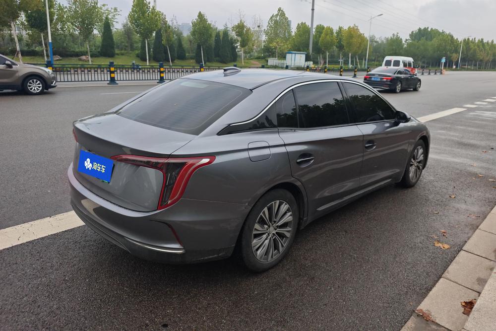 Hongqi Hongqi E-QM5