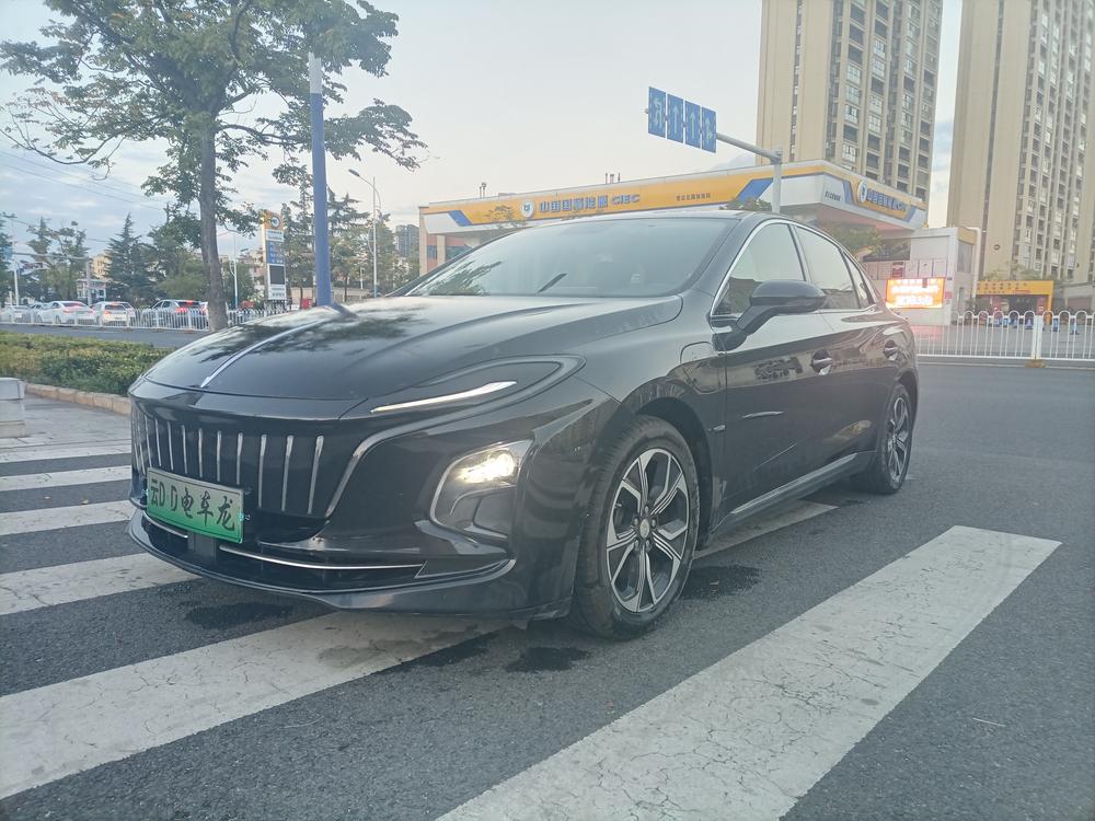 Hongqi Hongqi E-QM5