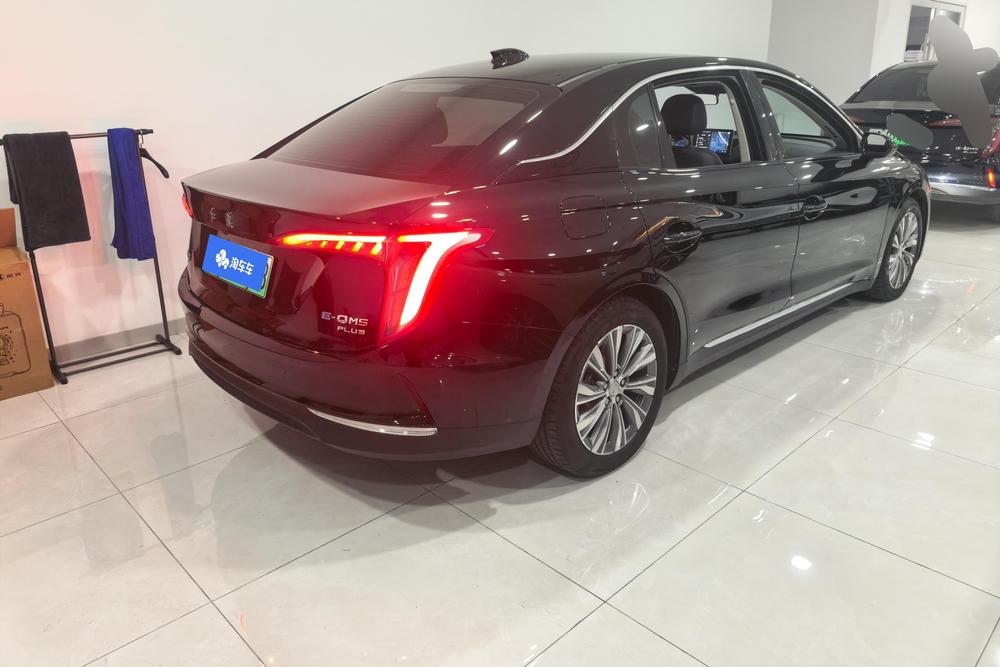 Hongqi Hongqi E-QM5