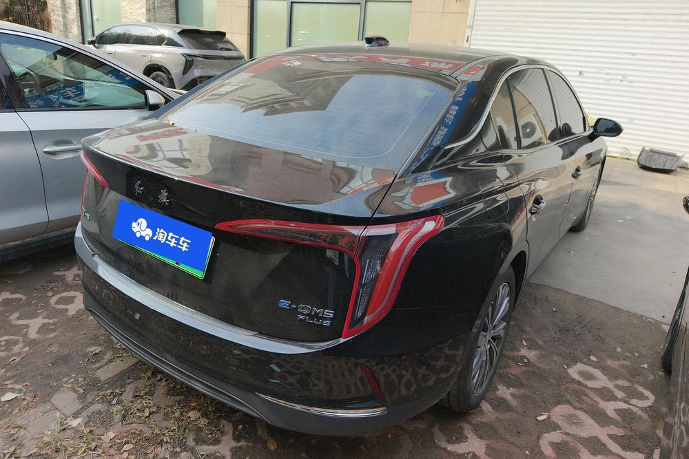 Hongqi Hongqi E-QM5