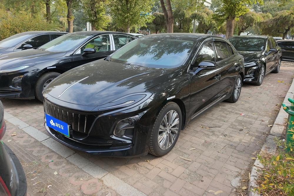 Hongqi Hongqi E-QM5