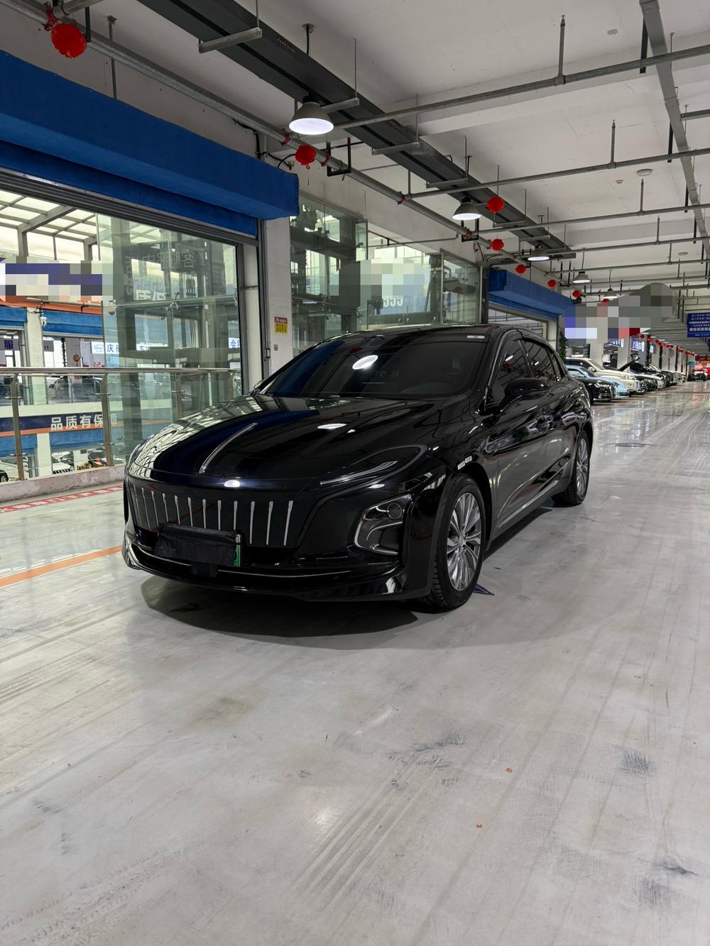 Hongqi Hongqi E-QM5
