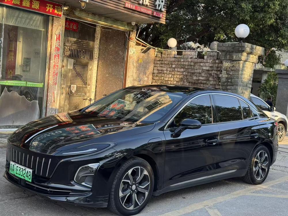 Hongqi Hongqi E-QM5