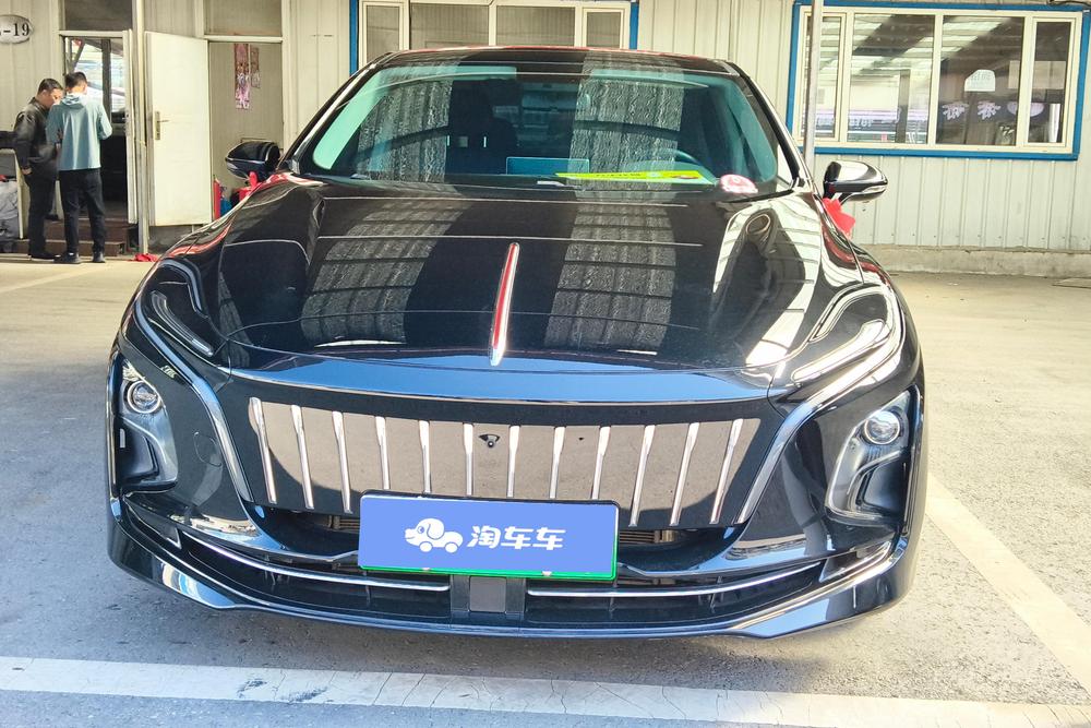 Hongqi Hongqi E-QM5