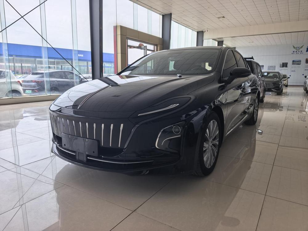 Hongqi Hongqi E-QM5
