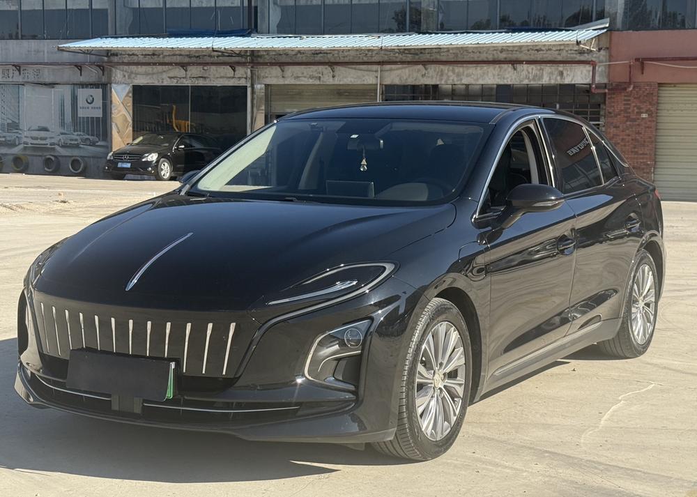 Hongqi Hongqi E-QM5