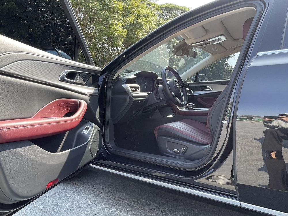 Hongqi Hongqi H5