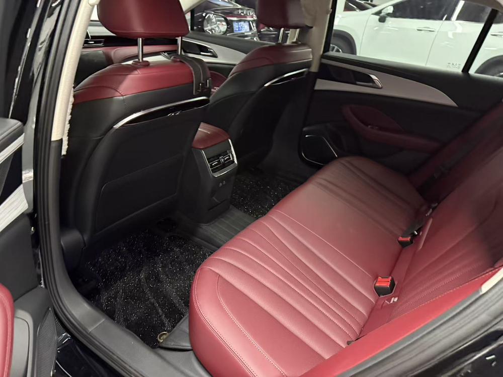 Hongqi Hongqi H5