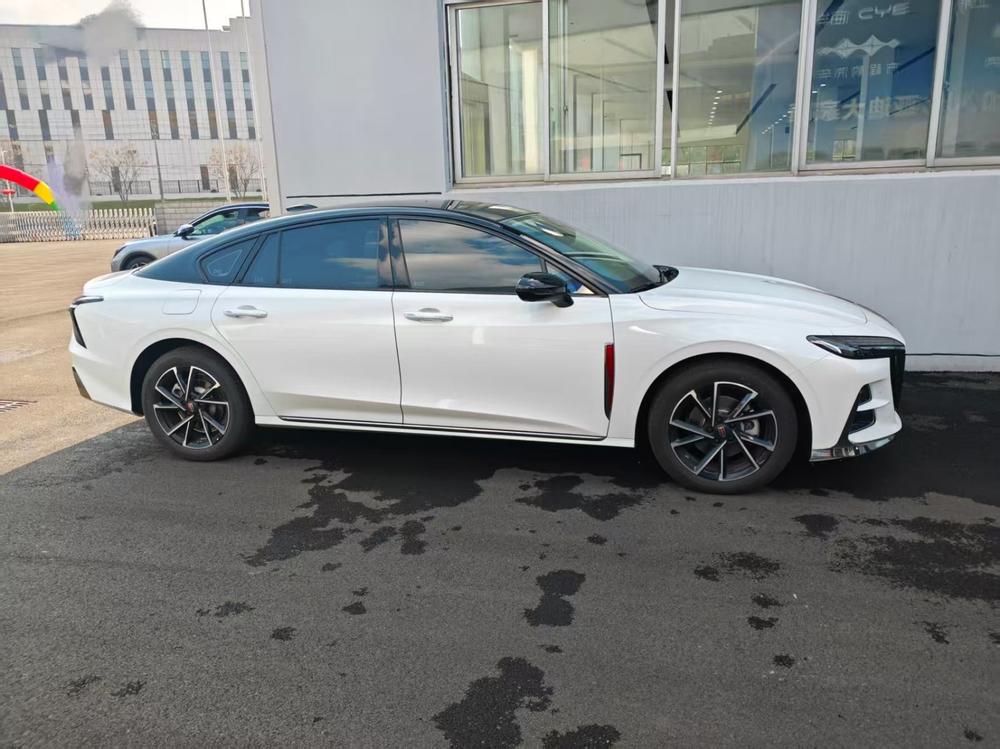 Hongqi Hongqi H6