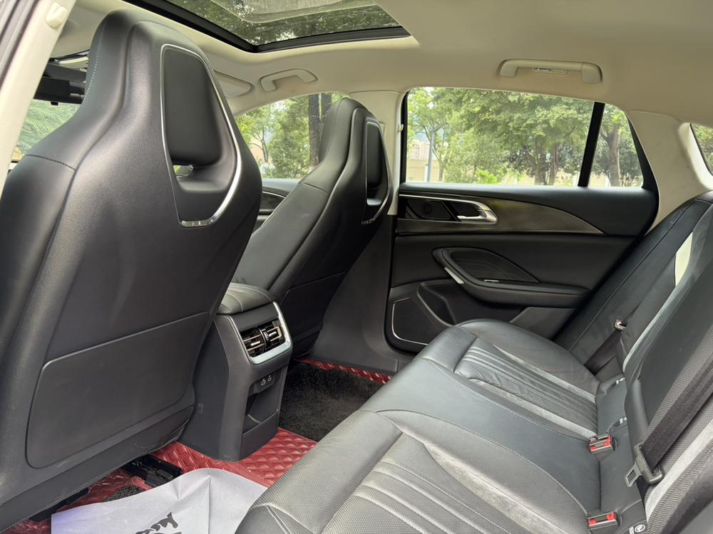 Hongqi Hongqi H6