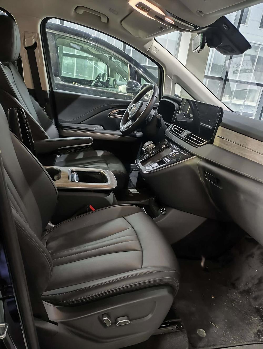 Hongqi Hongqi HQ9 PHEV