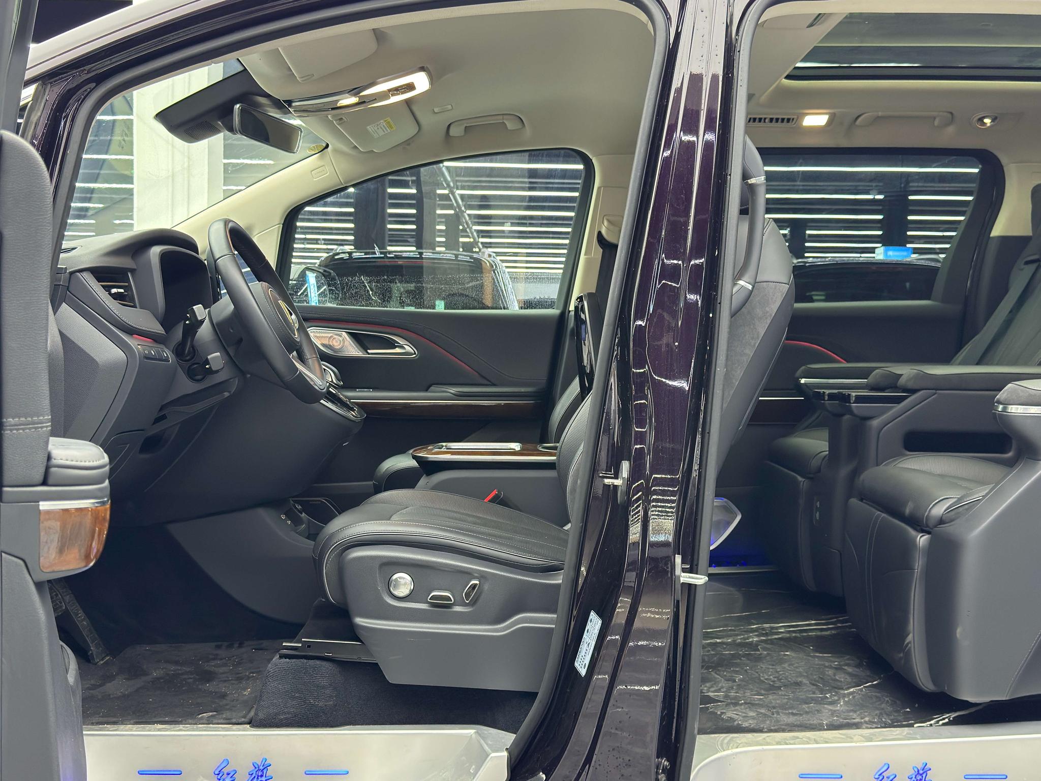 Hongqi Hongqi HQ9 PHEV