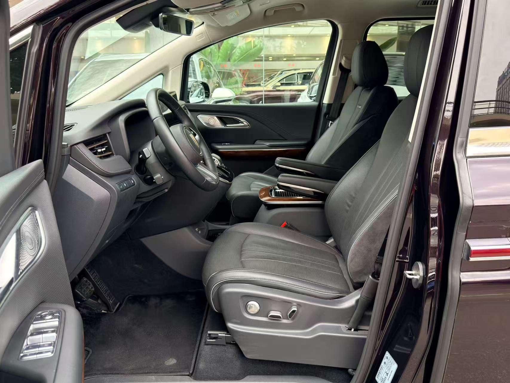 Hongqi Hongqi HQ9 PHEV