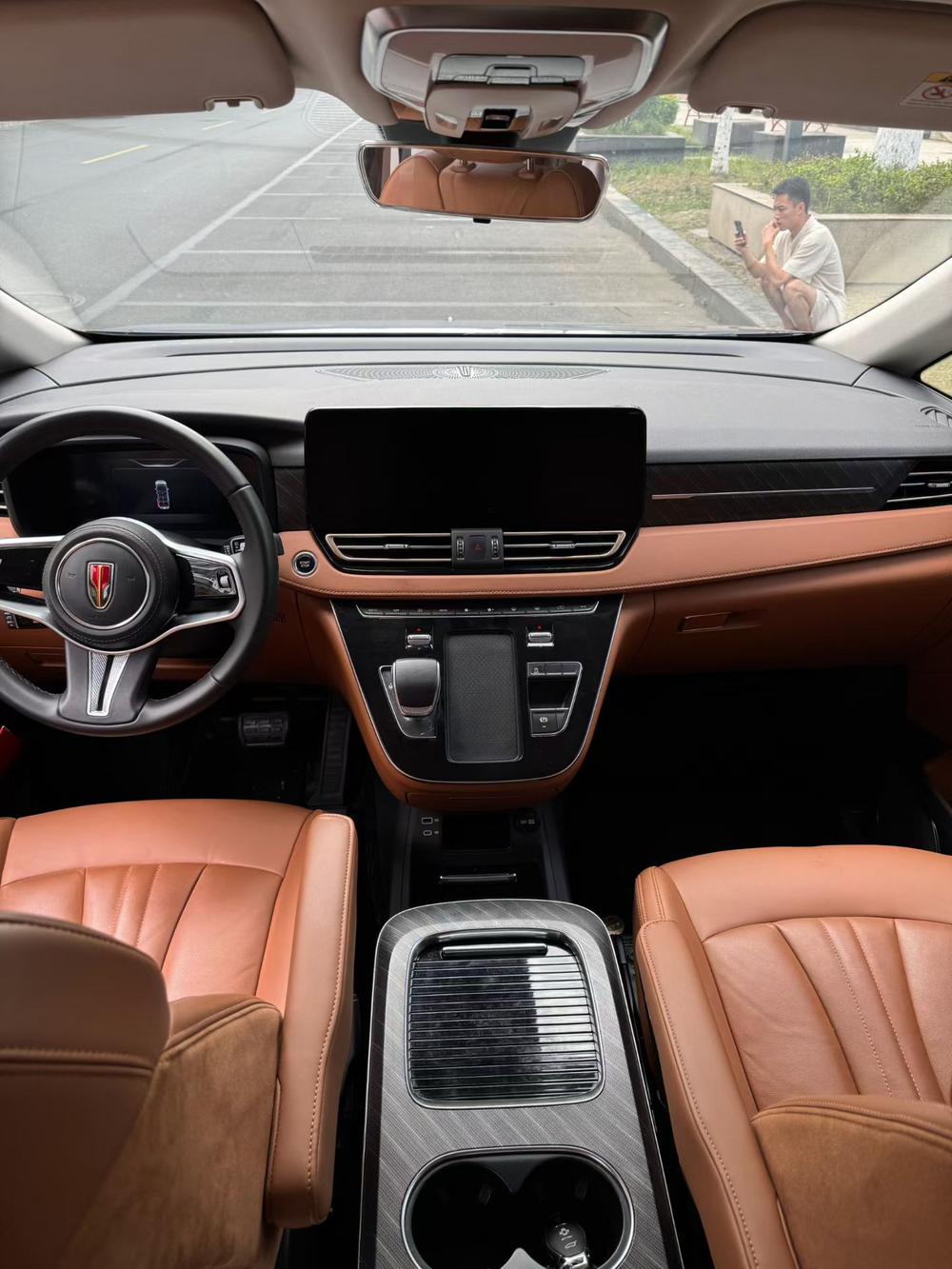 Hongqi Hongqi HQ9