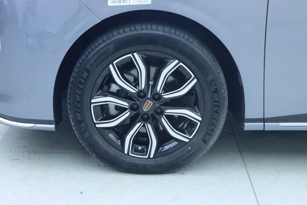 Hongqi Hongqi HQ9