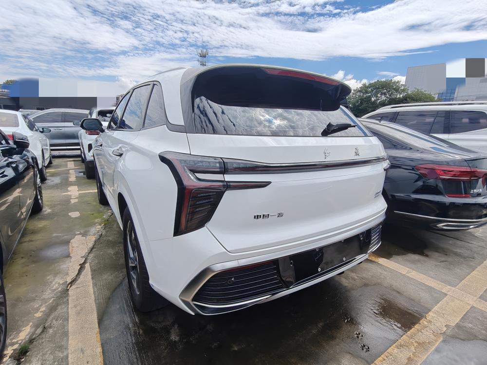 Hongqi Hongqi HS3