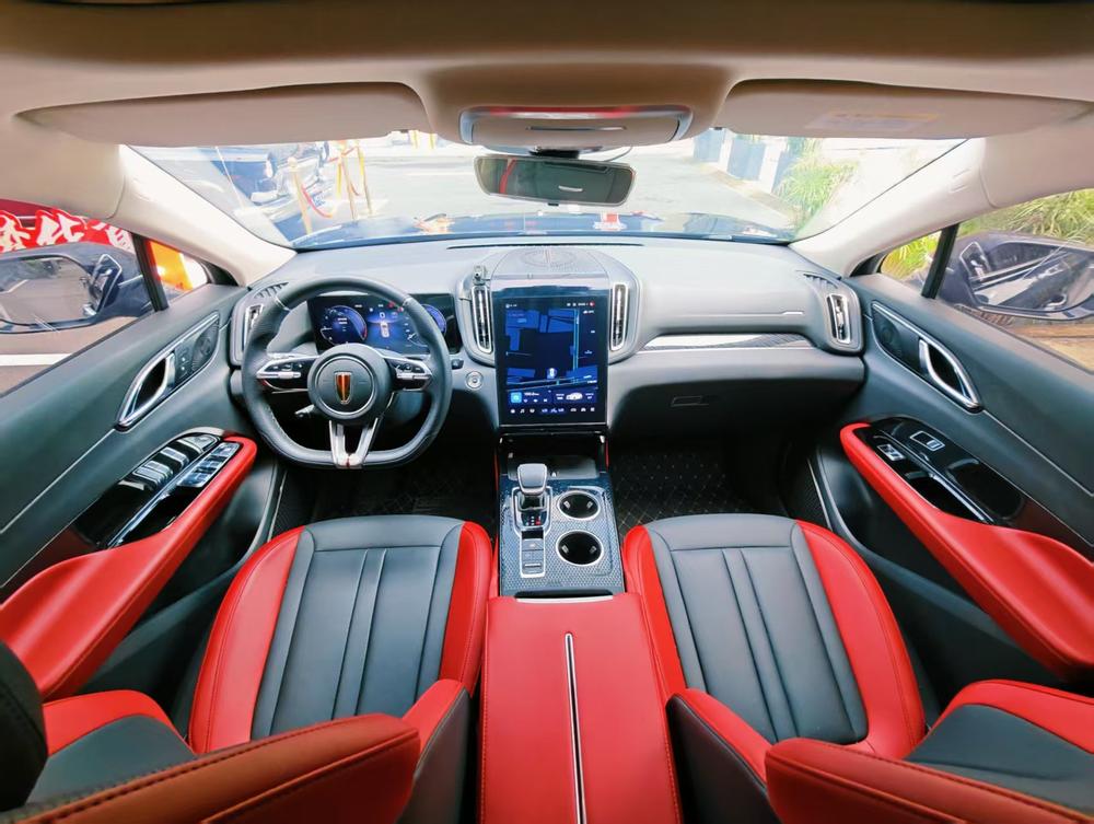 Hongqi Hongqi HS3