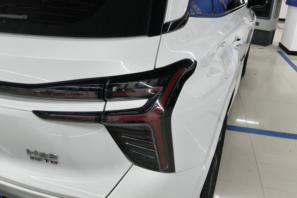 Hongqi Hongqi HS3