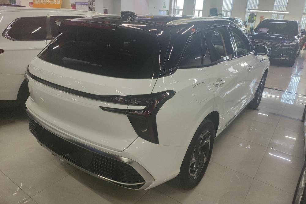 Hongqi Hongqi HS3