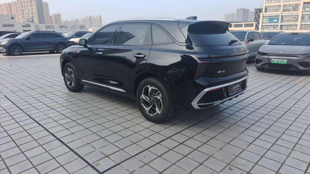 Hongqi Hongqi HS3