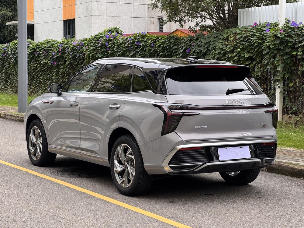 Hongqi Hongqi HS3