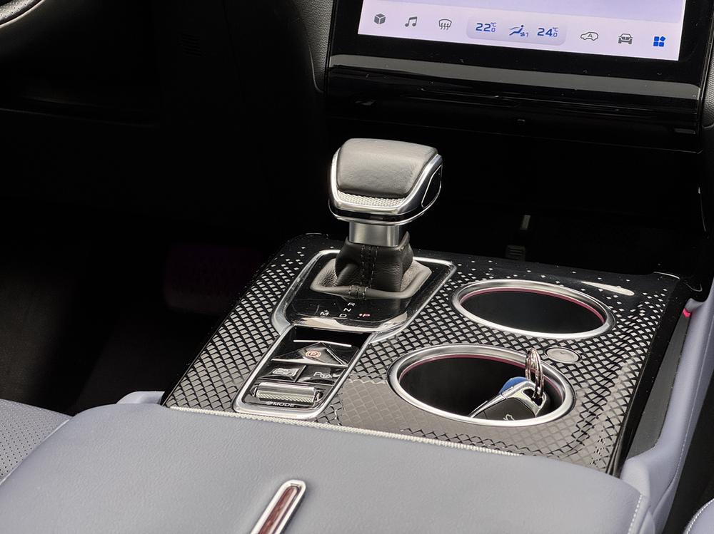 Hongqi Hongqi HS3