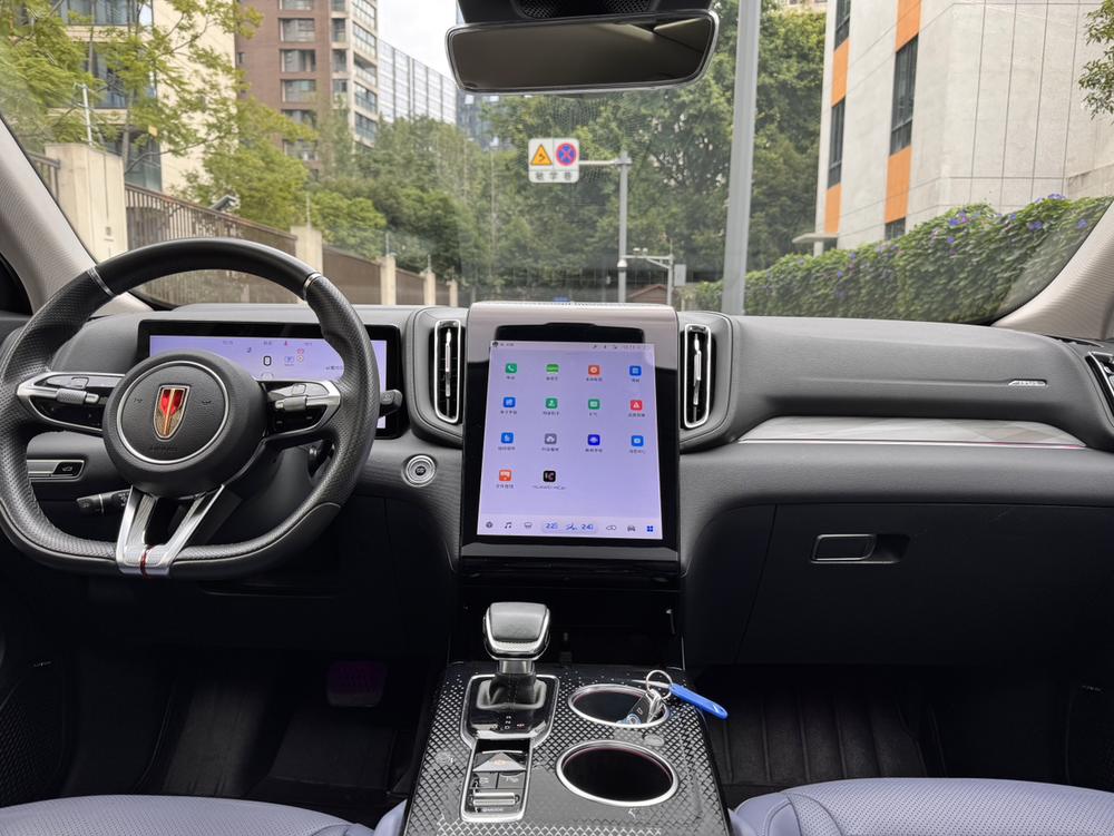 Hongqi Hongqi HS3