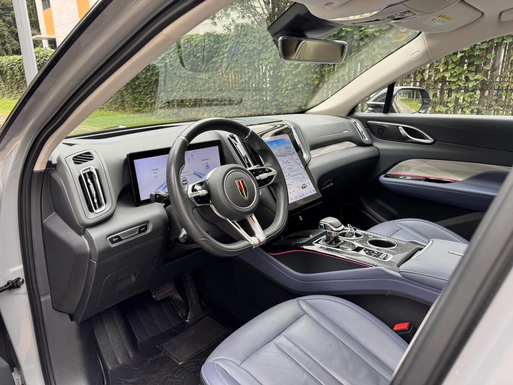 Hongqi Hongqi HS3