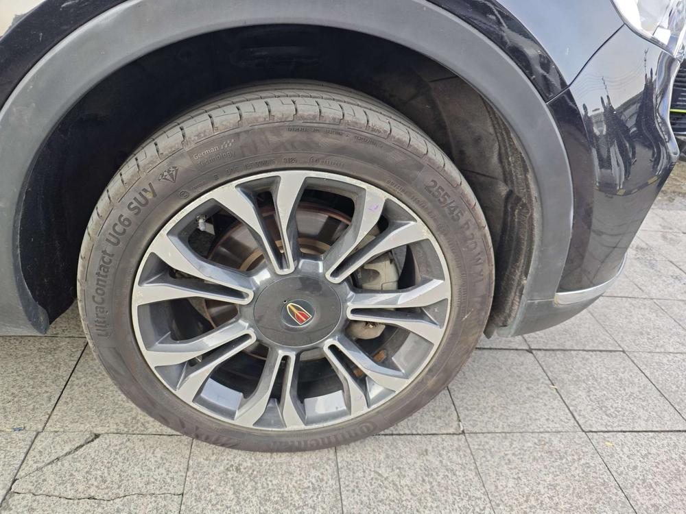 Hongqi Hongqi HS5
